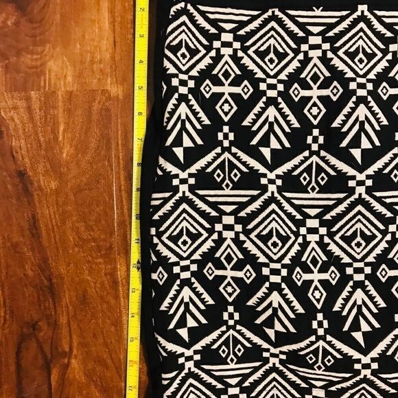 🌈Super cute pencil skirt- Size L - Picture 4 of 5